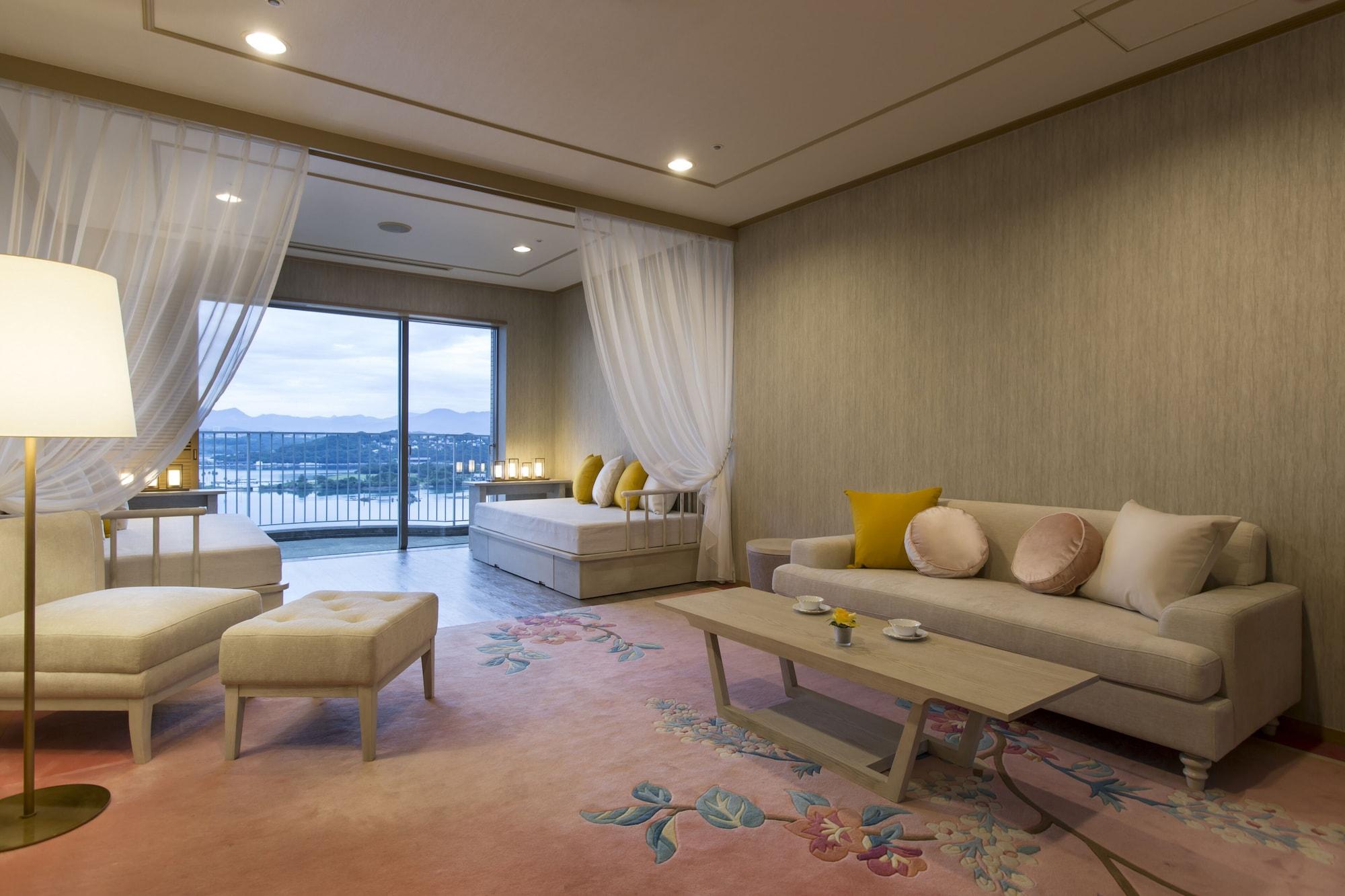 ชิระฮะมะ โคงะโนะอิ รีสอร์ตแอนด์สปา Hotel ชิราฮามะ ภายนอก รูปภาพ